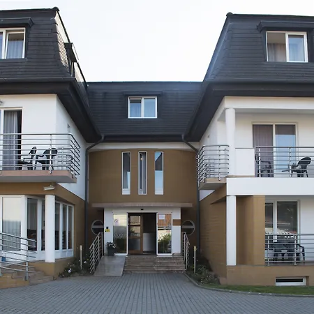 Ξενοδοχείο Aqua 3*